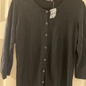 3/4 length sleeve cropped sweater sz L